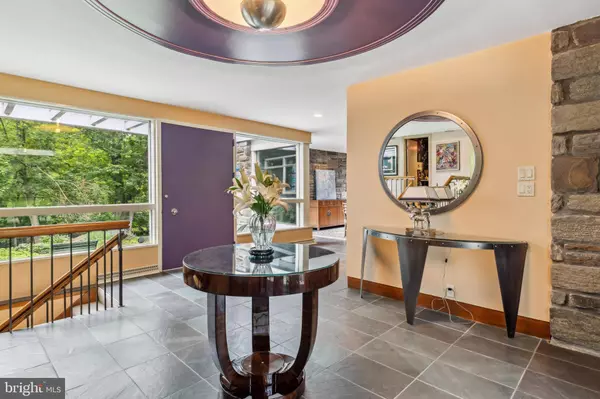 906 FROG HOLLOW TER, Rydal, PA 19046