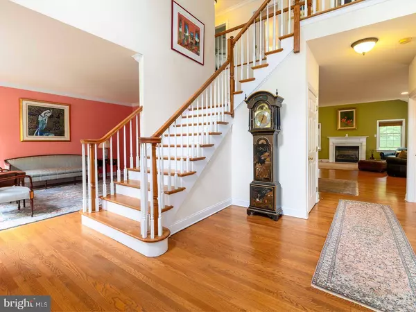 1425 LINDSAY LN, Jenkintown, PA 19046