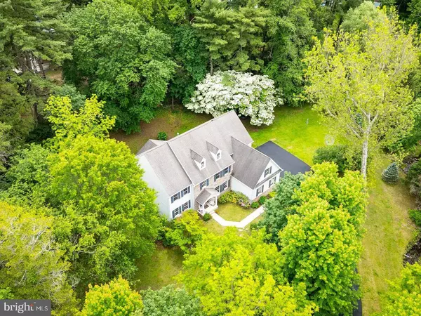 1425 LINDSAY LN, Jenkintown, PA 19046