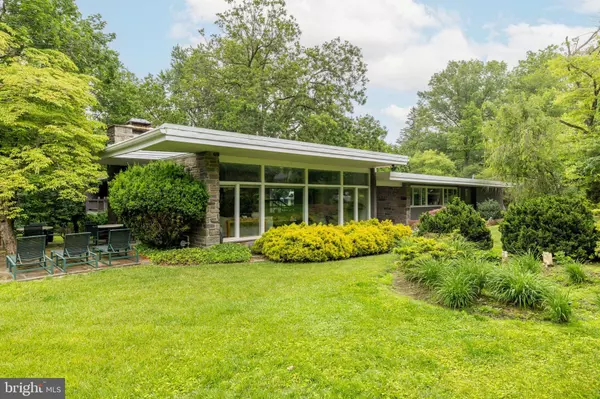 906 FROG HOLLOW TER, Rydal, PA 19046