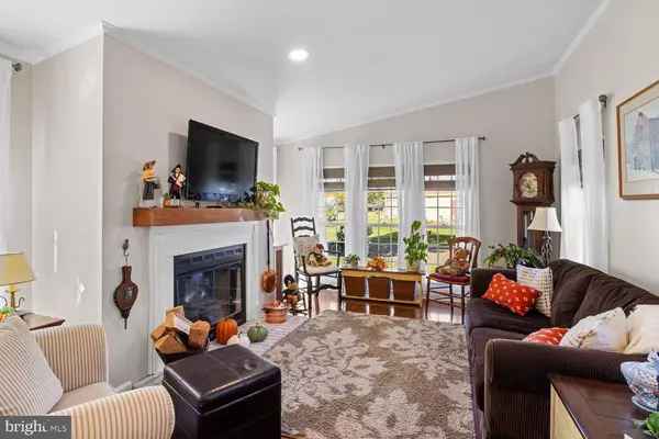 158 GROUSE CIR, New Hope, PA 18938