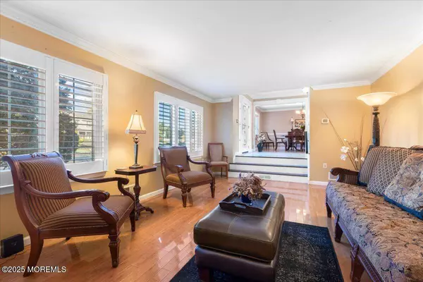 2 Palomino Way, Marlboro, NJ 07746