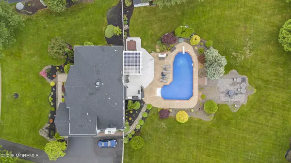 21 English Path, Freehold, NJ 07728