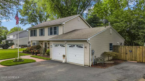 280 Double Creek Parkway, Freehold, NJ 07728