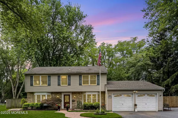 280 Double Creek Parkway, Freehold, NJ 07728