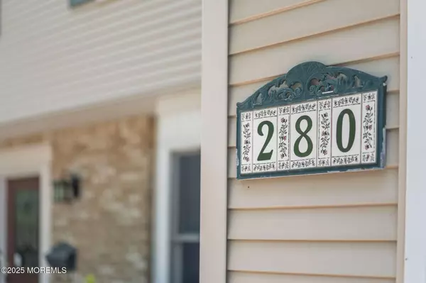 280 Double Creek Parkway, Freehold, NJ 07728