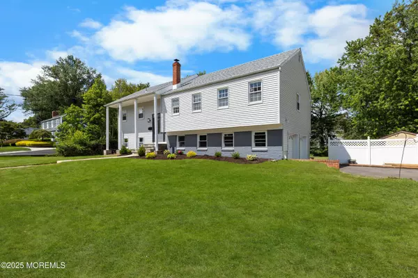 93 Stratford Drive, Freehold, NJ 07728