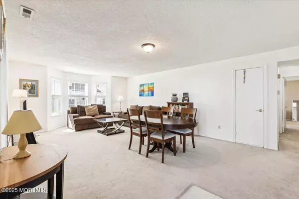 149 Tulip Lane, Freehold, NJ 07728