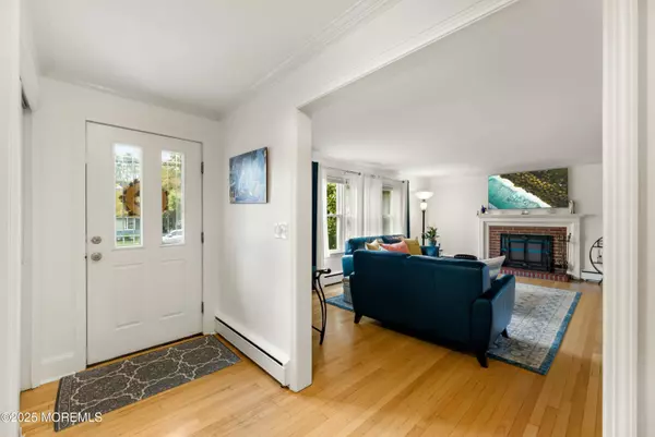 15 Edgewood Drive, Freehold, NJ 07728