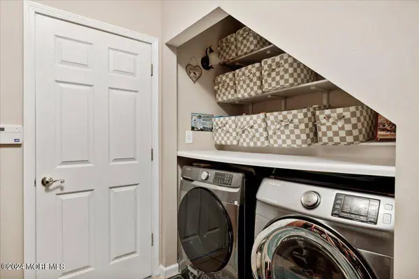 121 Bear Oak Road, Freehold, NJ 07728