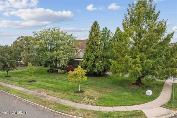 121 Bear Oak Road, Freehold, NJ 07728