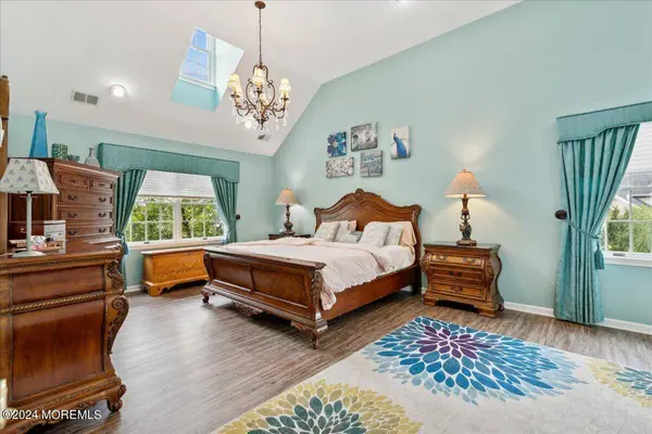 121 Bear Oak Road, Freehold, NJ 07728