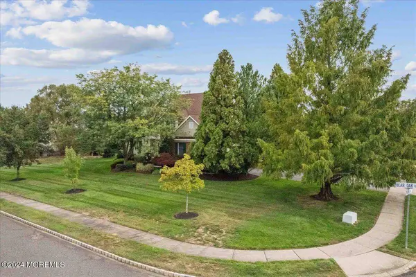 121 Bear Oak Road, Freehold, NJ 07728