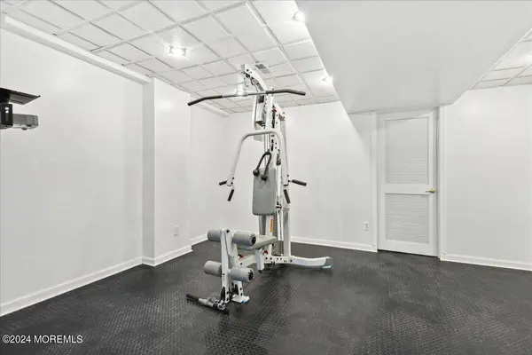 121 Bear Oak Road, Freehold, NJ 07728