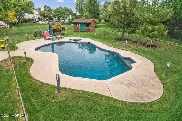 121 Bear Oak Road, Freehold, NJ 07728