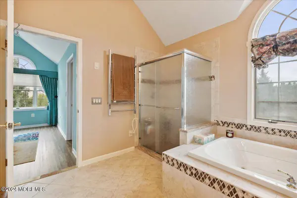 121 Bear Oak Road, Freehold, NJ 07728