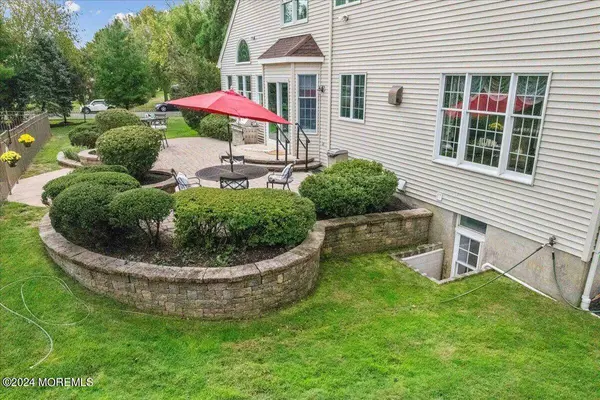 121 Bear Oak Road, Freehold, NJ 07728