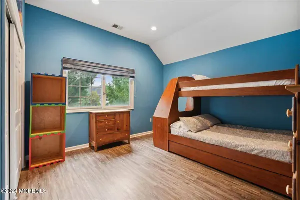 121 Bear Oak Road, Freehold, NJ 07728