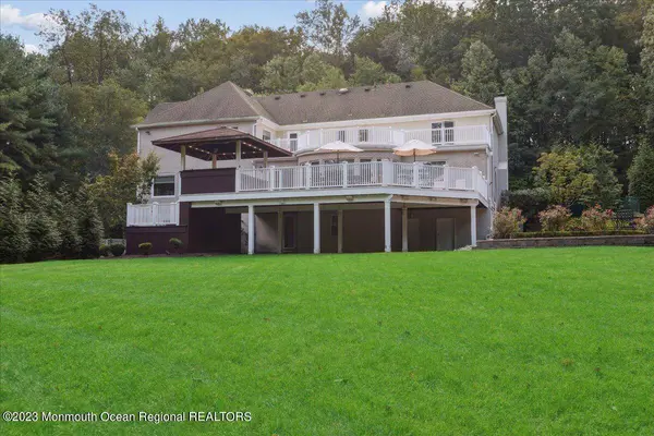 4 Beaver Hill Road, Morganville, NJ 07751