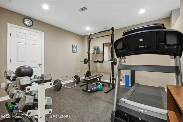 3 Wildwood Way, Freehold, NJ 07728