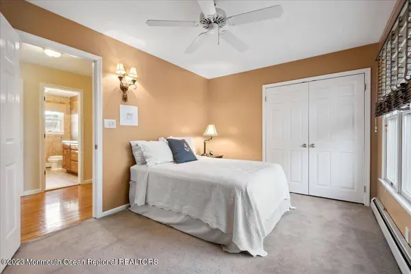 3 Wildwood Way, Freehold, NJ 07728