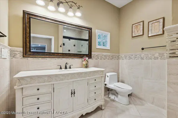 4 Beaver Hill Road, Morganville, NJ 07751