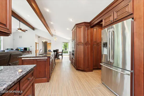 166 Oakland Mills Road, Manalapan, NJ 07726