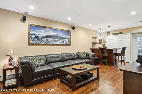 3 Wildwood Way, Freehold, NJ 07728