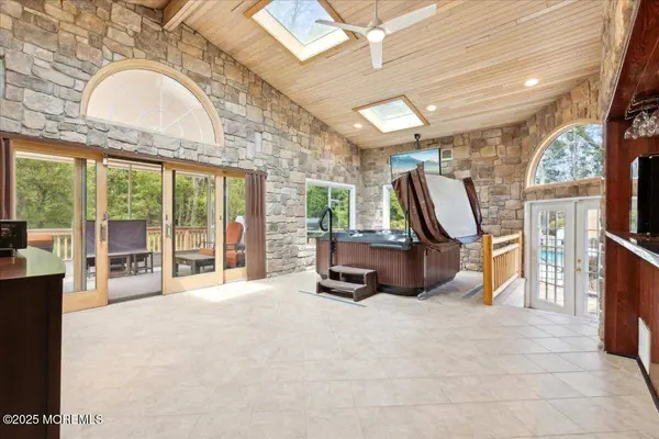 166 Oakland Mills Road, Manalapan, NJ 07726