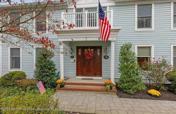 3 Wildwood Way, Freehold, NJ 07728