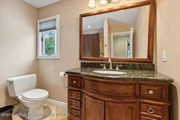 4 Beaver Hill Road, Morganville, NJ 07751