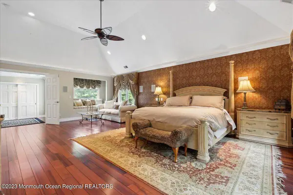 4 Beaver Hill Road, Morganville, NJ 07751
