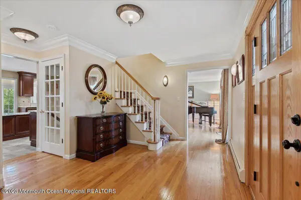 3 Wildwood Way, Freehold, NJ 07728