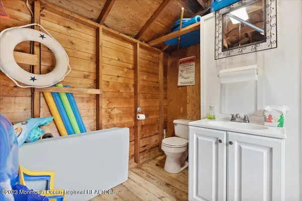 3 Wildwood Way, Freehold, NJ 07728