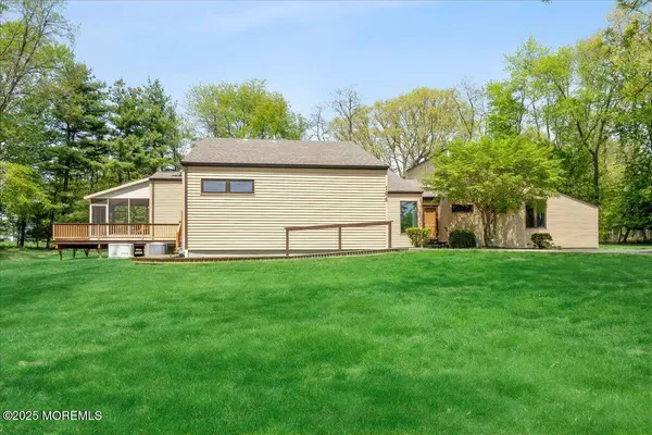 166 Oakland Mills Road, Manalapan, NJ 07726