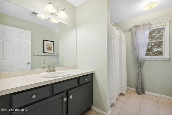 40 Leiden Road, Freehold, NJ 07728