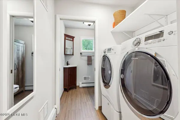 166 Oakland Mills Road, Manalapan, NJ 07726