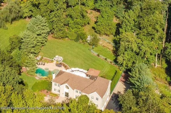 4 Beaver Hill Road, Morganville, NJ 07751