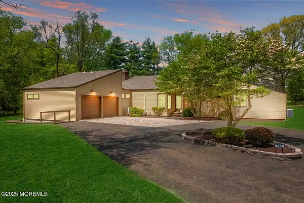 166 Oakland Mills Road, Manalapan, NJ 07726