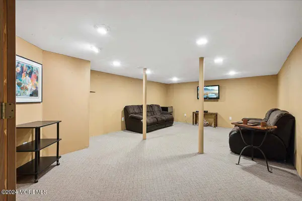 40 Leiden Road, Freehold, NJ 07728