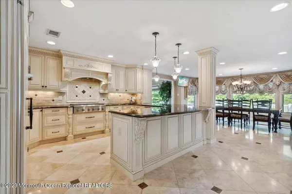 4 Beaver Hill Road, Morganville, NJ 07751
