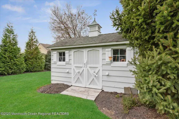 3 Wildwood Way, Freehold, NJ 07728