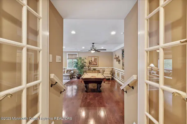 4 Beaver Hill Road, Morganville, NJ 07751