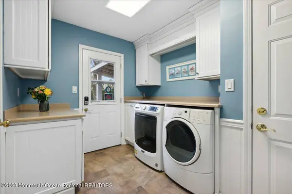 3 Wildwood Way, Freehold, NJ 07728