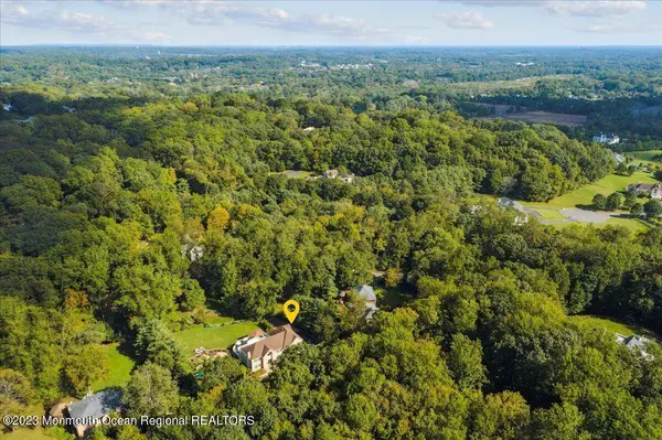 4 Beaver Hill Road, Morganville, NJ 07751