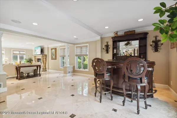 4 Beaver Hill Road, Morganville, NJ 07751