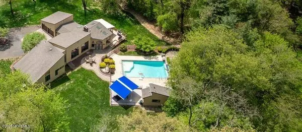 166 Oakland Mills Road, Manalapan, NJ 07726