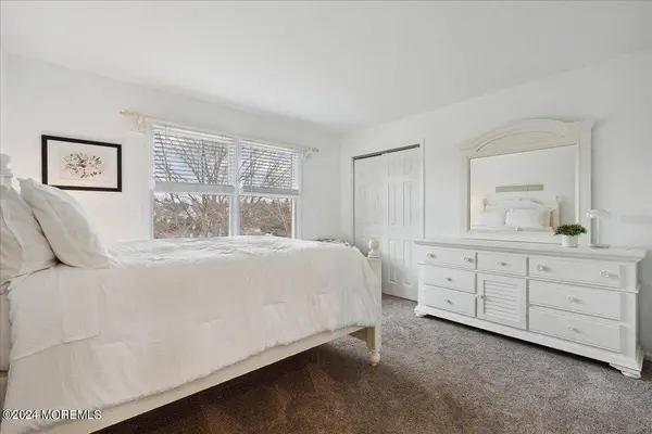 40 Leiden Road, Freehold, NJ 07728