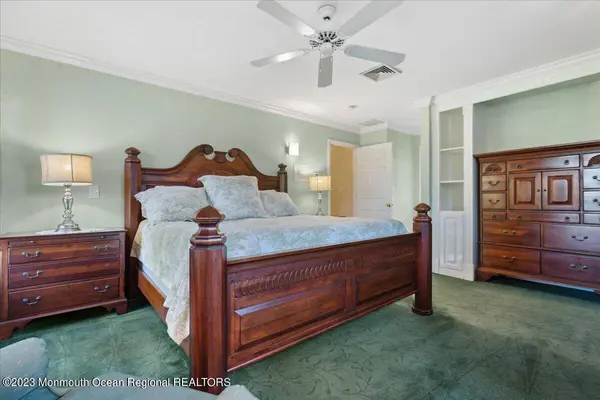 3 Wildwood Way, Freehold, NJ 07728