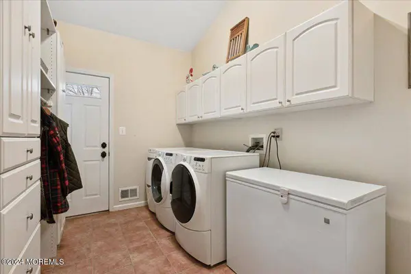 40 Leiden Road, Freehold, NJ 07728